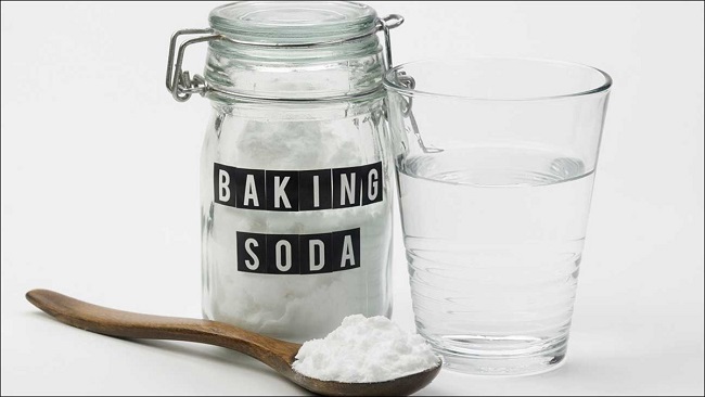 c&aacute;ch d&ugrave;ng baking soda th&ocirc;ng bồn cầu