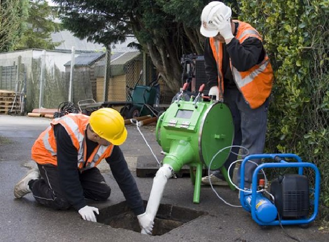 Thông cống nghẹt quận 10 Lộc Phát giá cả phải chăng