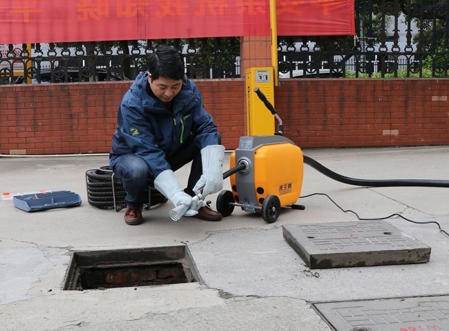 Công ty thông cống nghẹt quận 10 có quy trình an toàn tuyệt đối