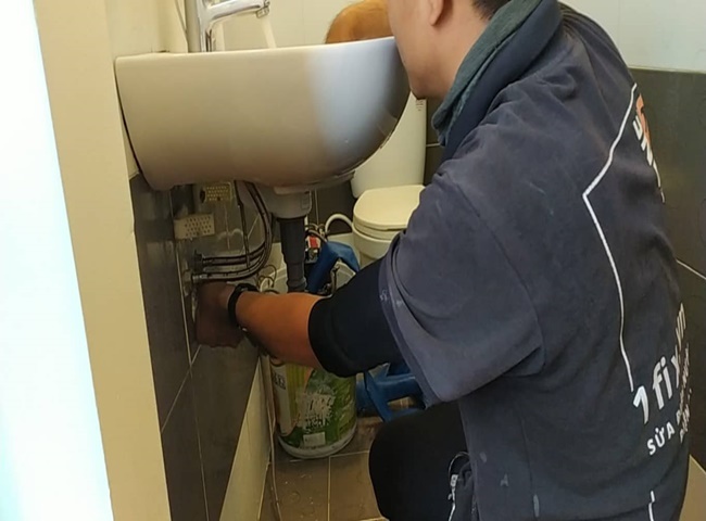 Thợ thông nghẹt lavabo quận 10