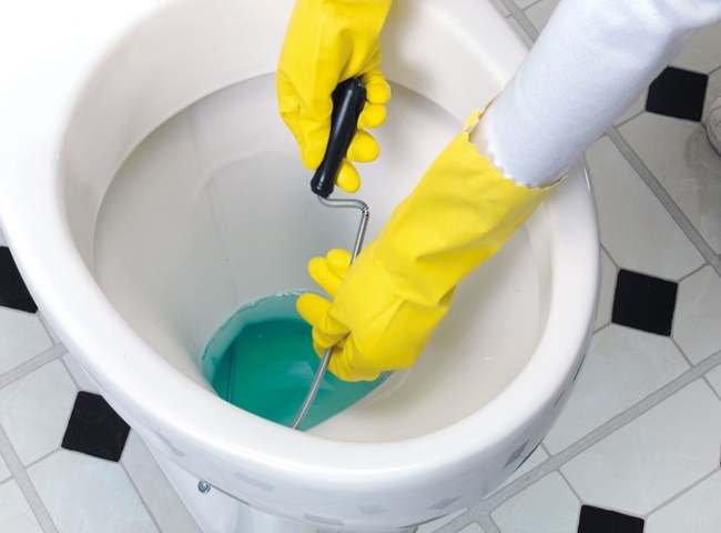 Dịch vụ th&ocirc;ng bồn cầu quận 1 chuy&ecirc;n nghiệp Lộc Ph&aacute;t